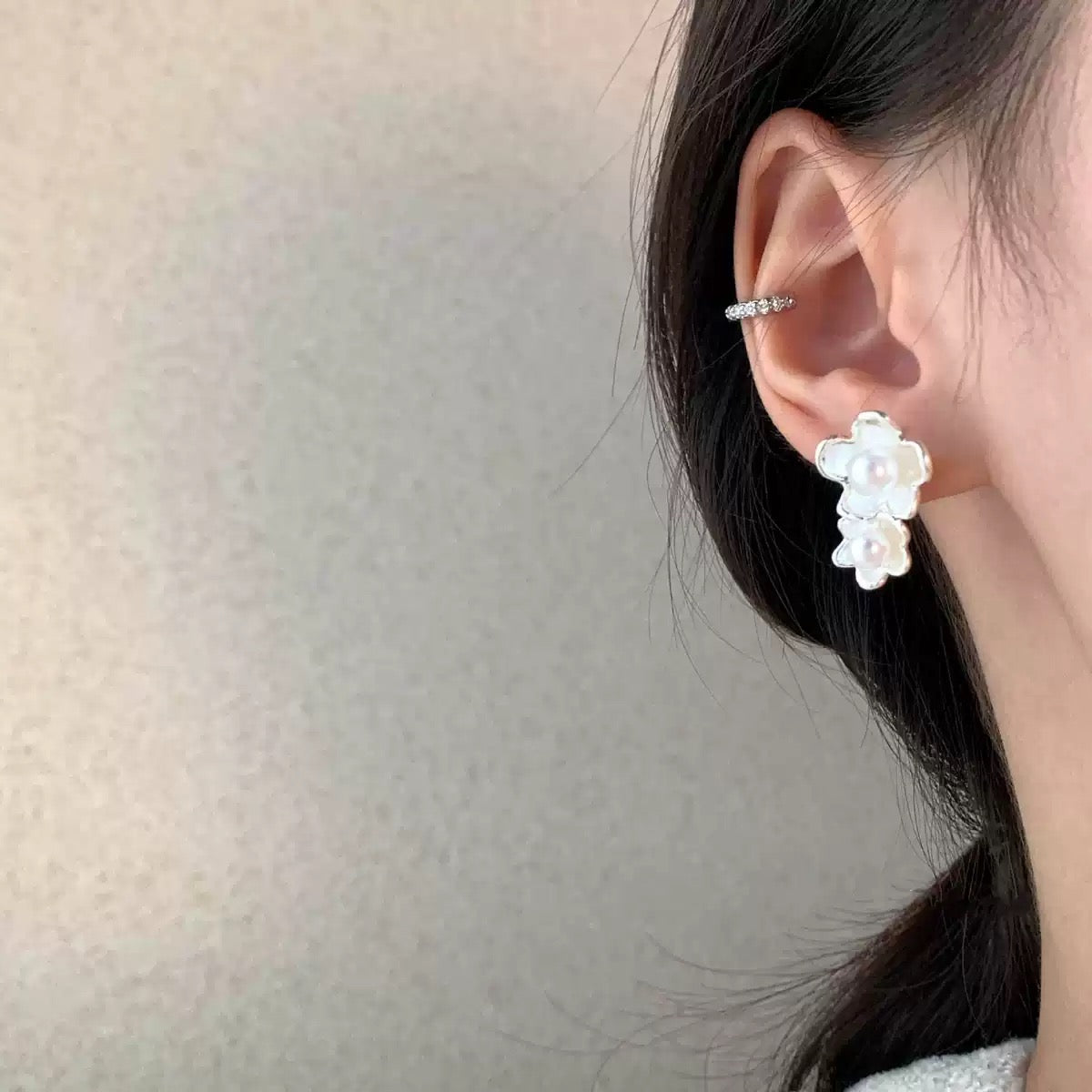 Unique Sakura Flower Cluster Asymmetric Ear Stud - White Pearl 3D Statement Earrings