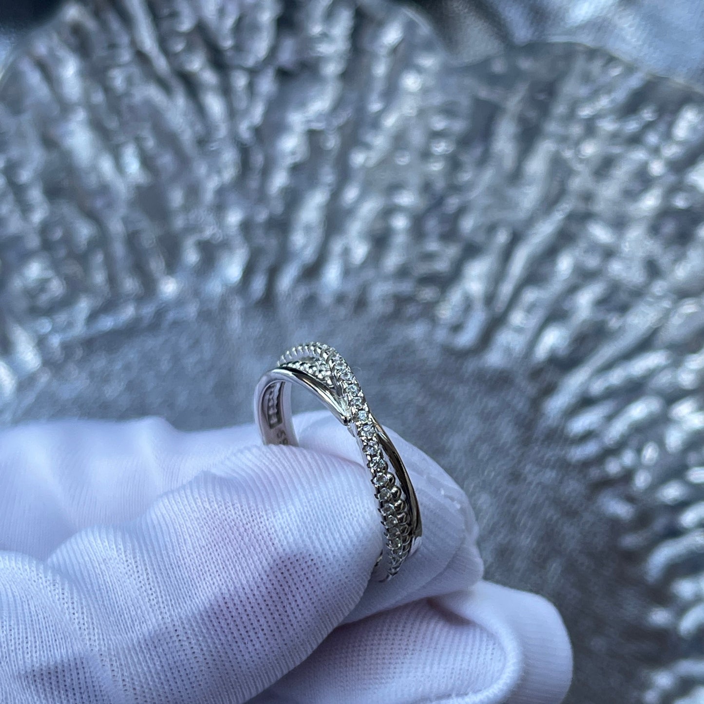 Infinity mobius ring, 925 silver ring, Twist interlocking, Trinity cz ring, Wedding bridal band, Eternity forever ring, Anniversary gifts