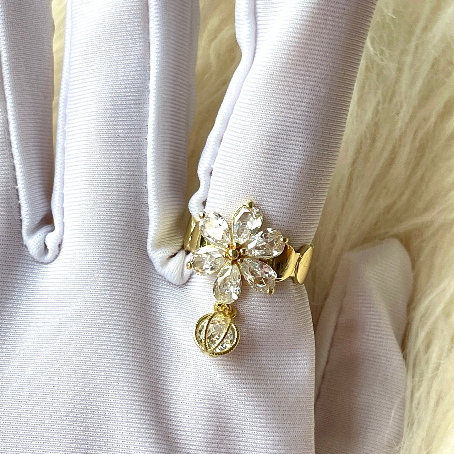 Flower Dangle Charm Ring - Gold Wave Chunky Band Ring - Open Adjustable Cocktail Rings
