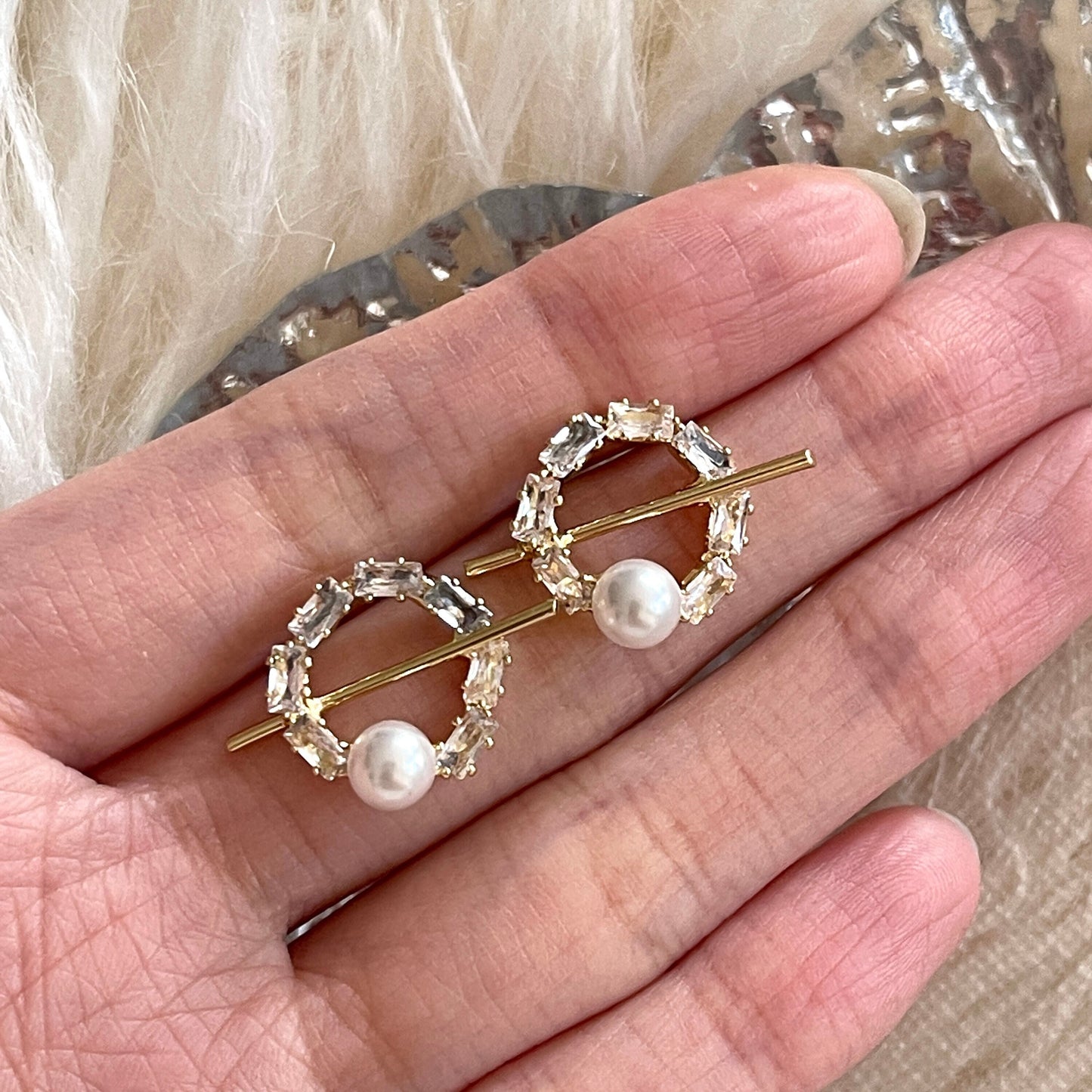 Geometric infinity loop earrings, Pearl hoop earrings, Dainty gold hoop huggie, Donut circle studs, Minimalist earrings, Crystal earrings