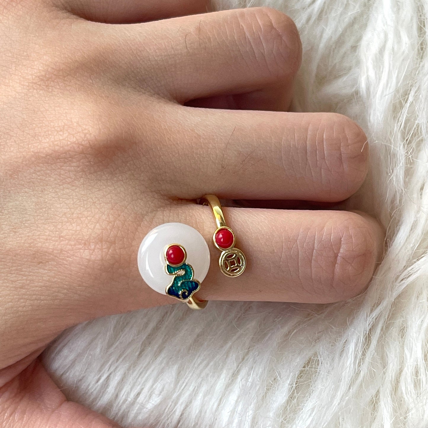 Creative Natural Jade Gold Unisex Cocktail Ring | Rotatable Mobile Nature Energy Ring Gift