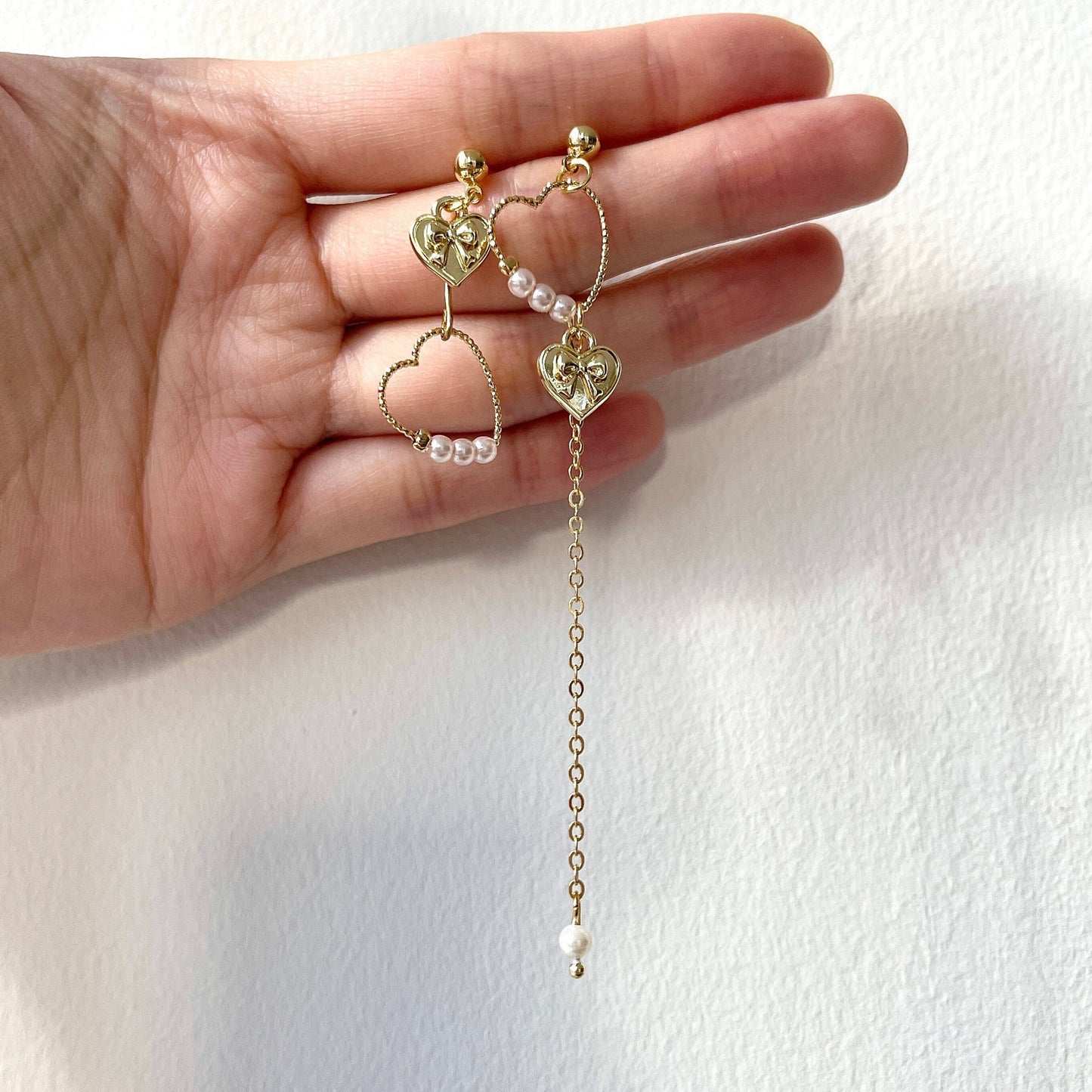 Minimalist Mismatched Angel Heart Earrings - Gold Heart Long Pearl Drop Earrings