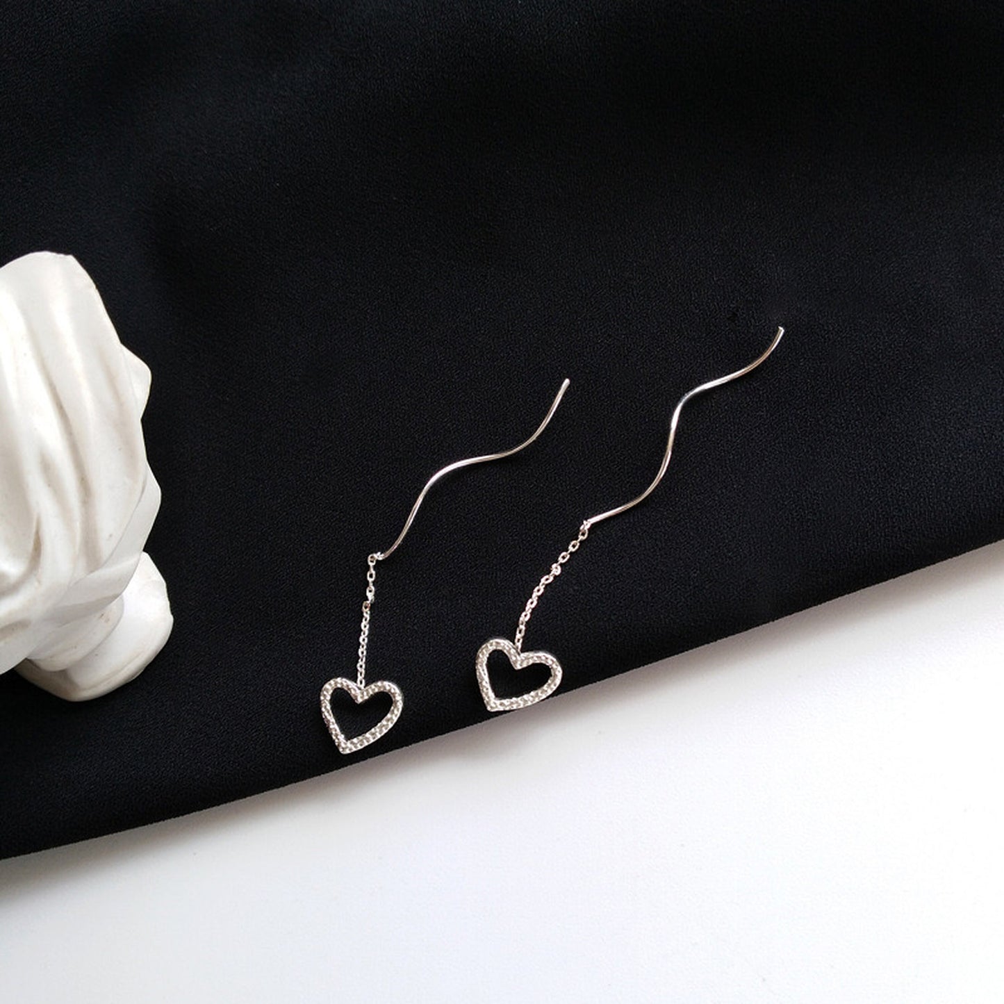 Dainty silver threader earrings, Spiral wave earrings, Minimalist heart earrings, Silver bridesmaid wedding earrings, Dainty charm threaders