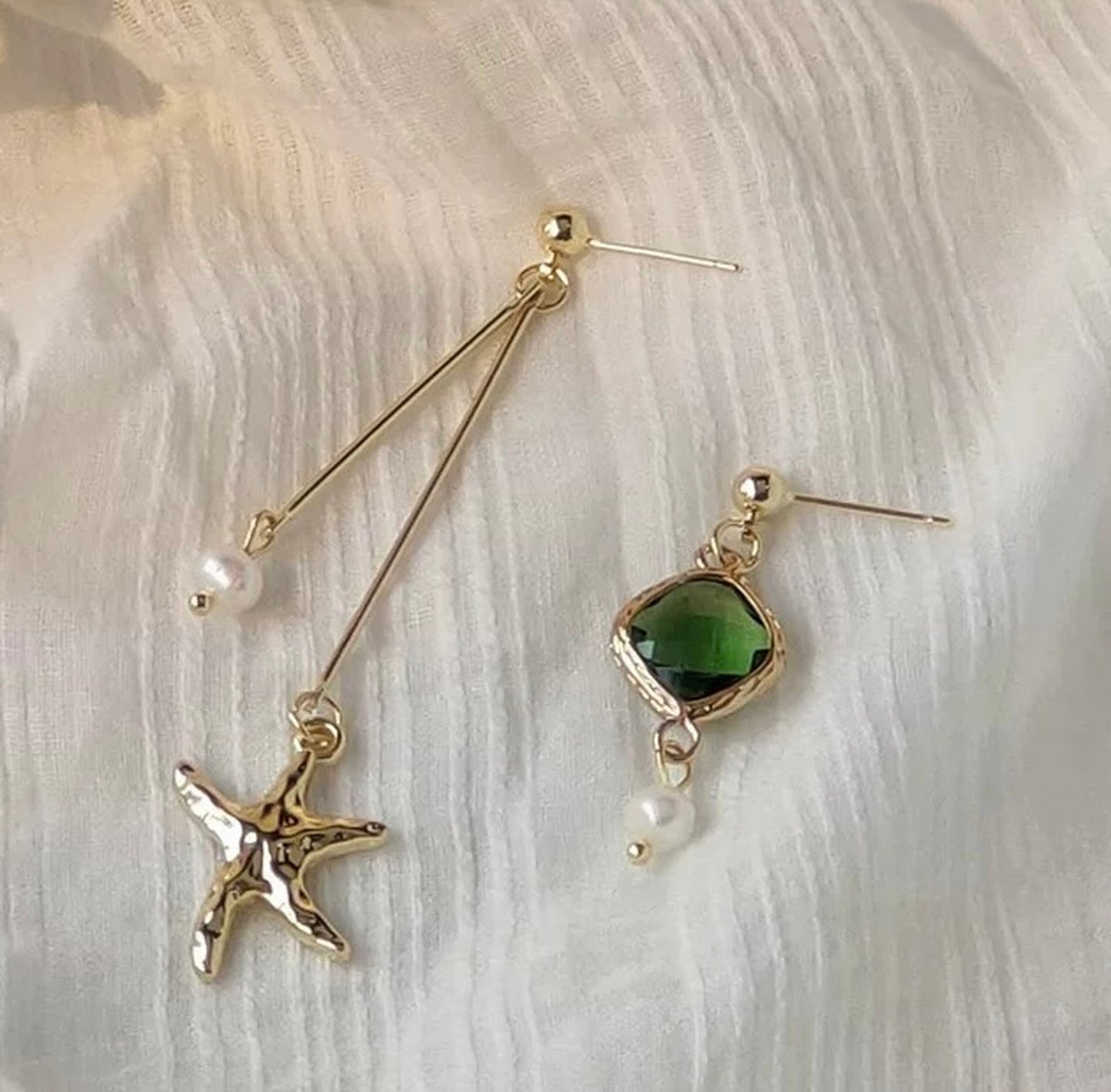 Asymmetrical Green Gemstone Pearl Drop Earrings | Golden Star Ocean Sea Star Dangle Earrings