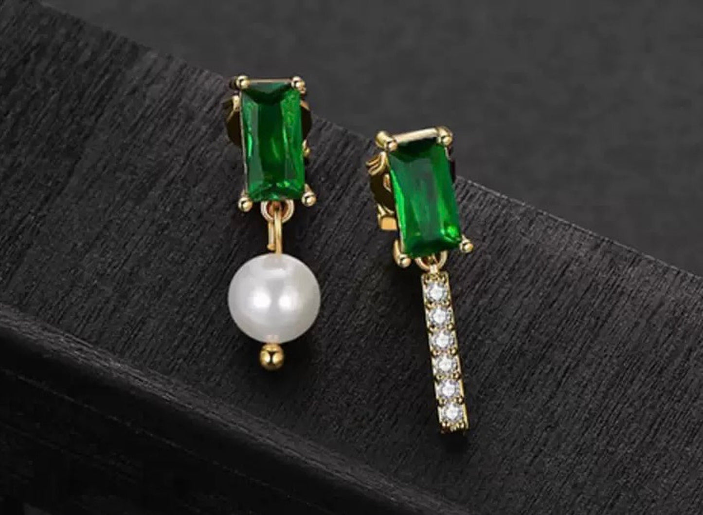 Emerald natural pearl earrings, Mismatched gold emerald green earrings, Dainty emerald earrings, Bridesmaids bridal wedding earrings gift