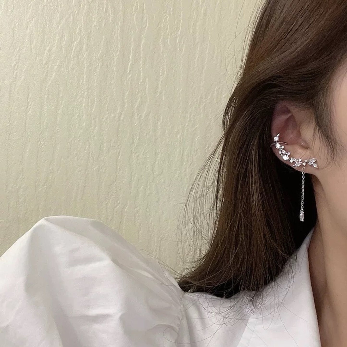 Silver lvy vine cuff climber, Dainty ear cuff wrap, Dangly drop Cz ear crawler, Minimalist conch ear cuff, Handmade delicate silver earrings