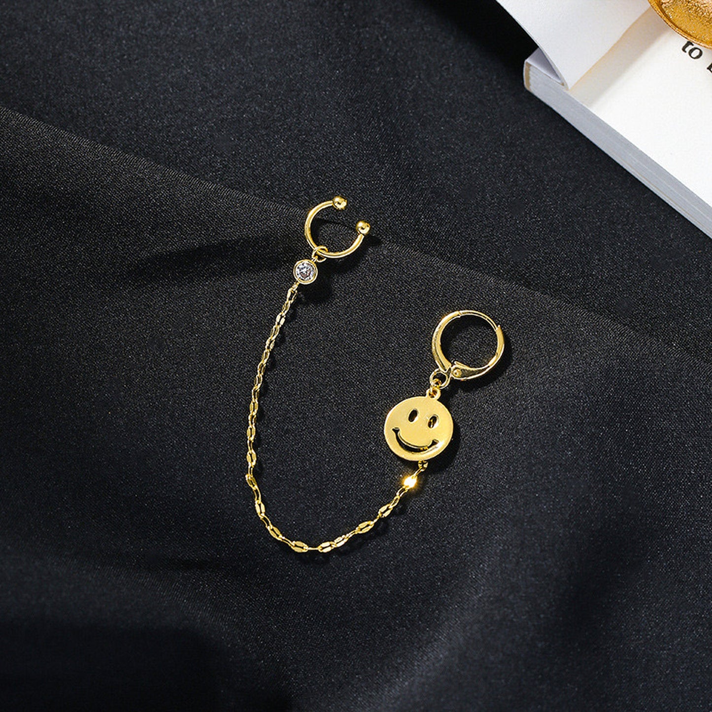 Smiley face ear cuff, Emoji ear climber, Y2K gold earrings, Punk creative ear cuff, Link dangle ear cuff wrap, Happy face cuff earrings, Fun