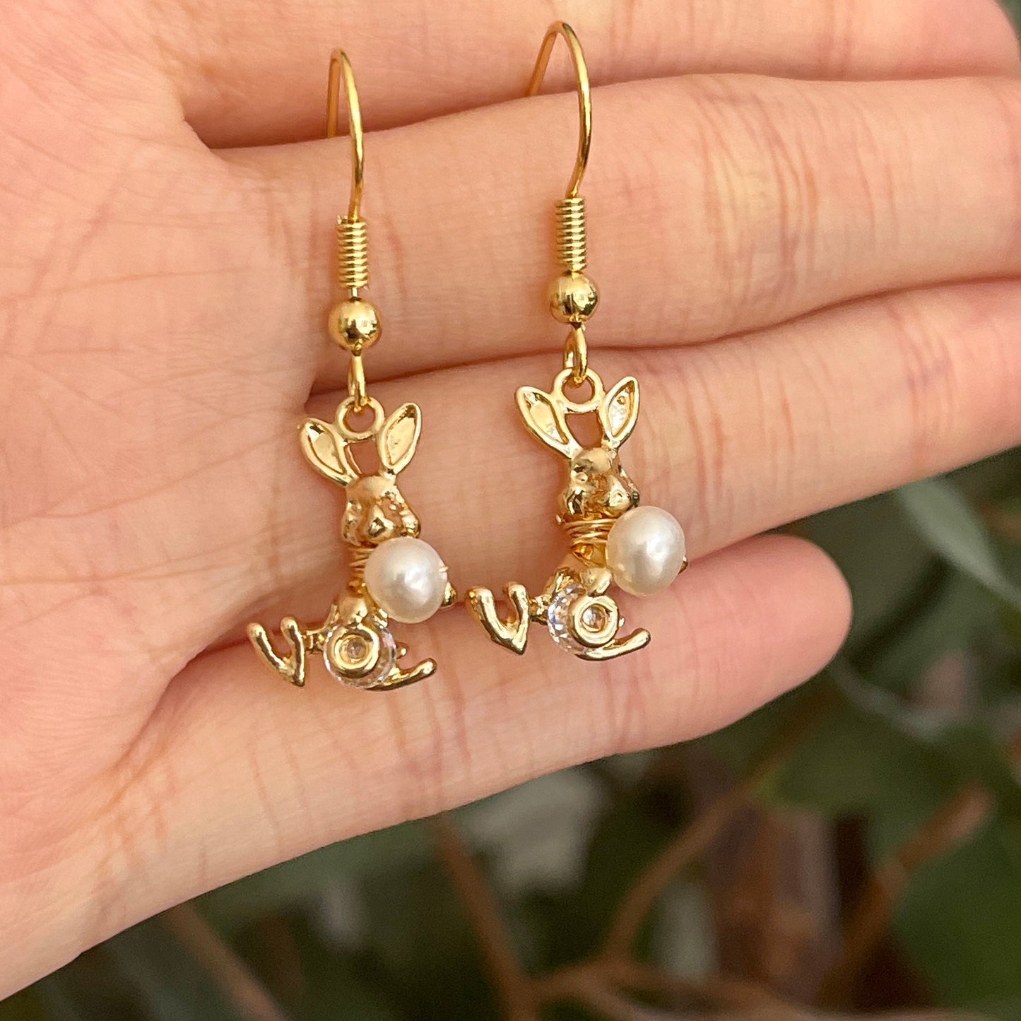 Handmade bunny earrings, 14K gold-filled dangle earrings, Natural pearl earrings, Rabbit earrings, Cute animal earrings, Unique Jewelry