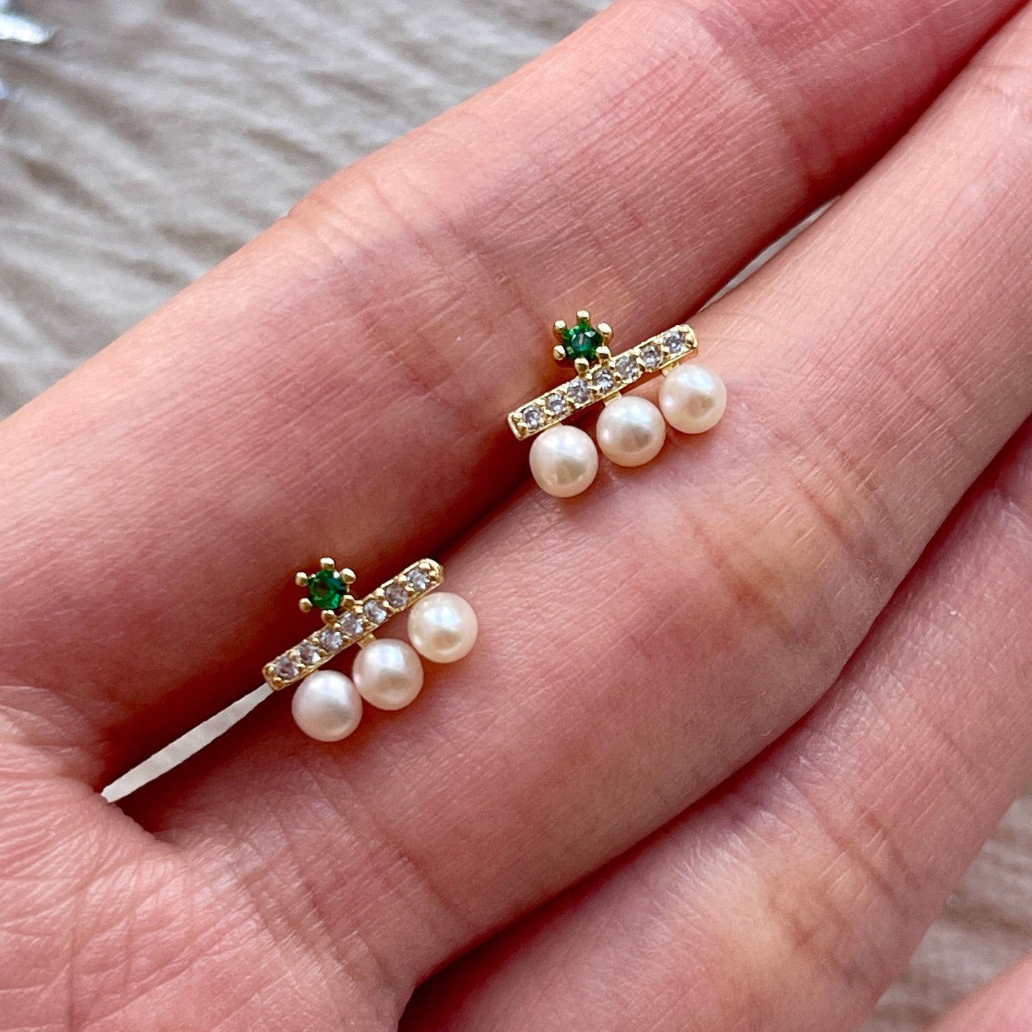 Dainty Green Emerald and Pearl Stud Earrings | Minimalism Emerald Pearl Ear Stud Climber