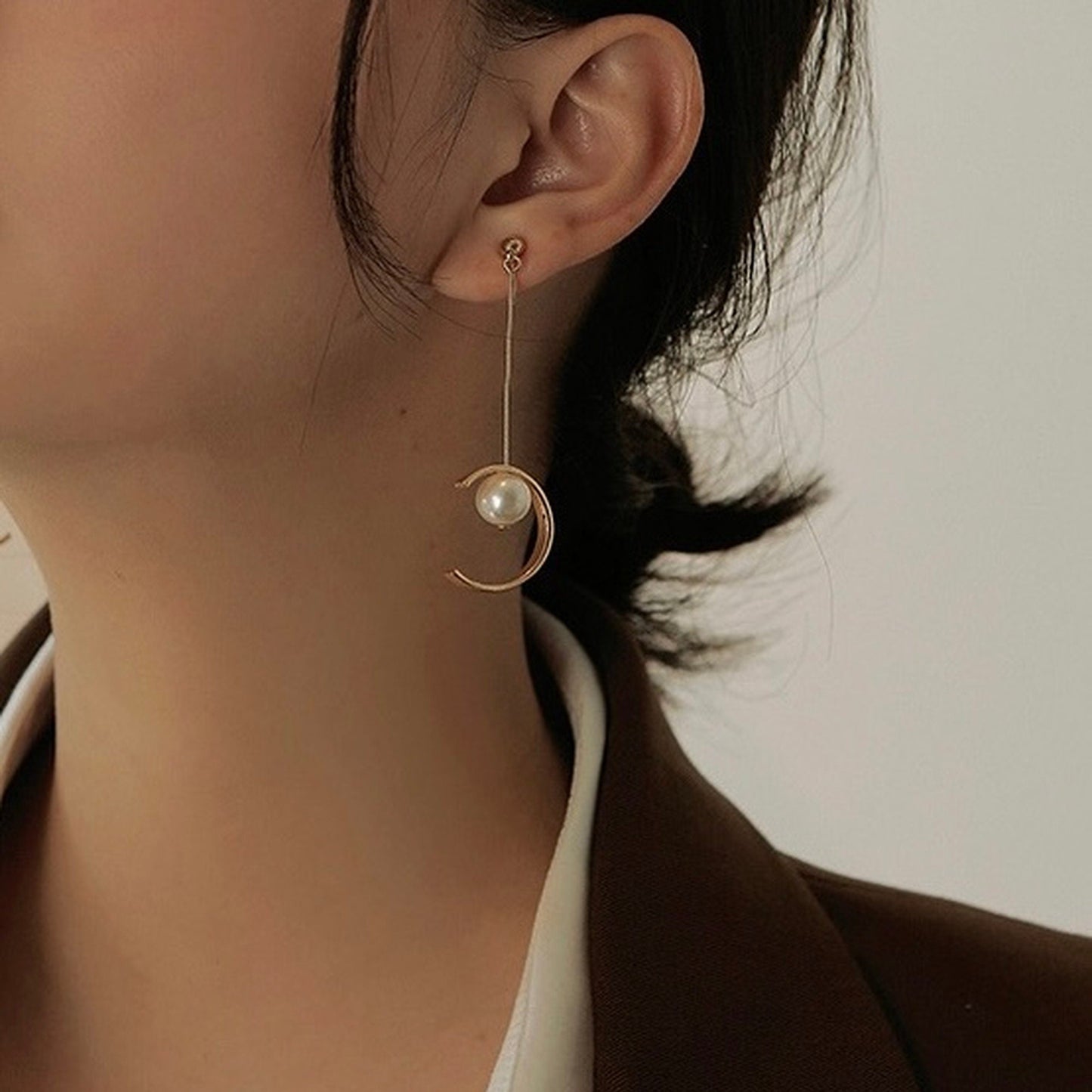 No piercing dangle earrings, Semicircle gold hoop earrings, Natural ivory pearl statement earrings, Non pierced clip on earrings, Geometric