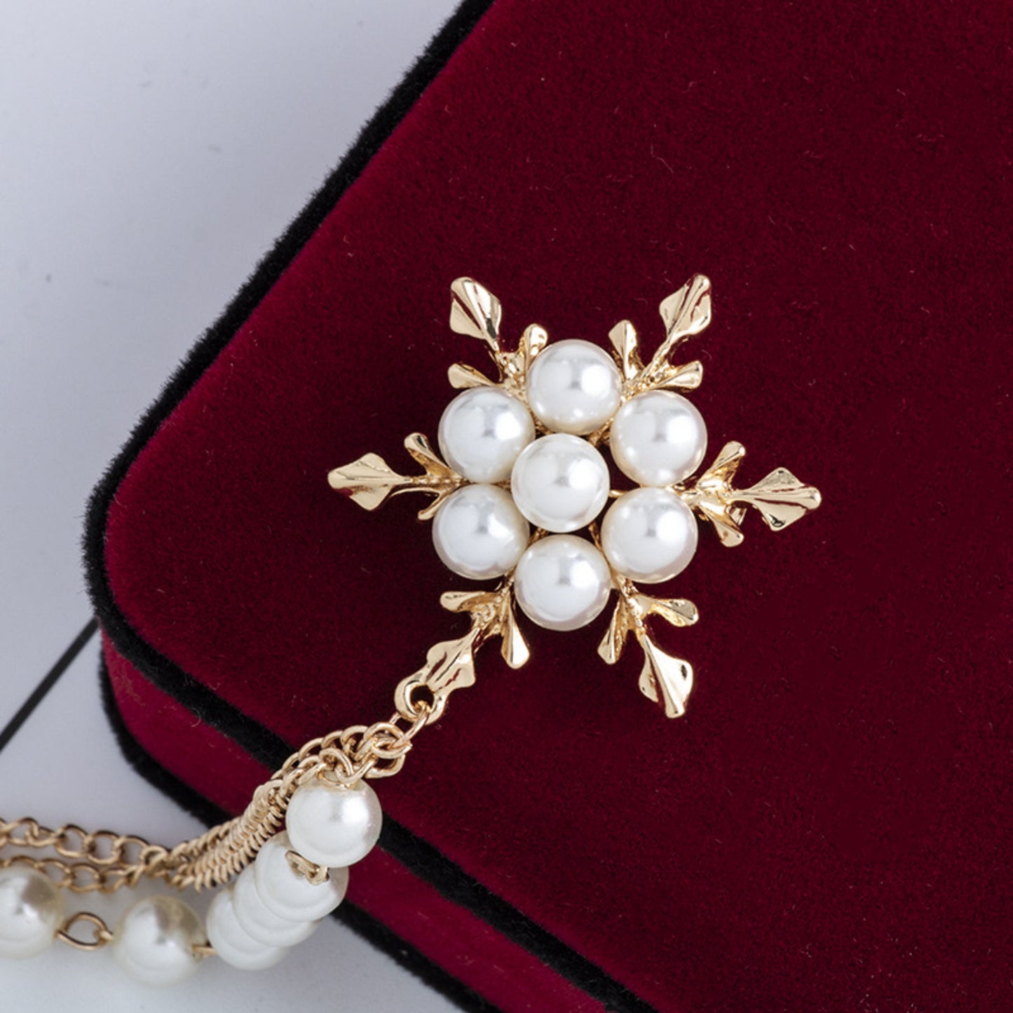 Gold Snowflake Brooch, Baroque Pearl Snowflake Brooch, Link Chain Dangle Brooch, Floral Pearl Statement Lapel Pin, Christmas Jewelry Gift