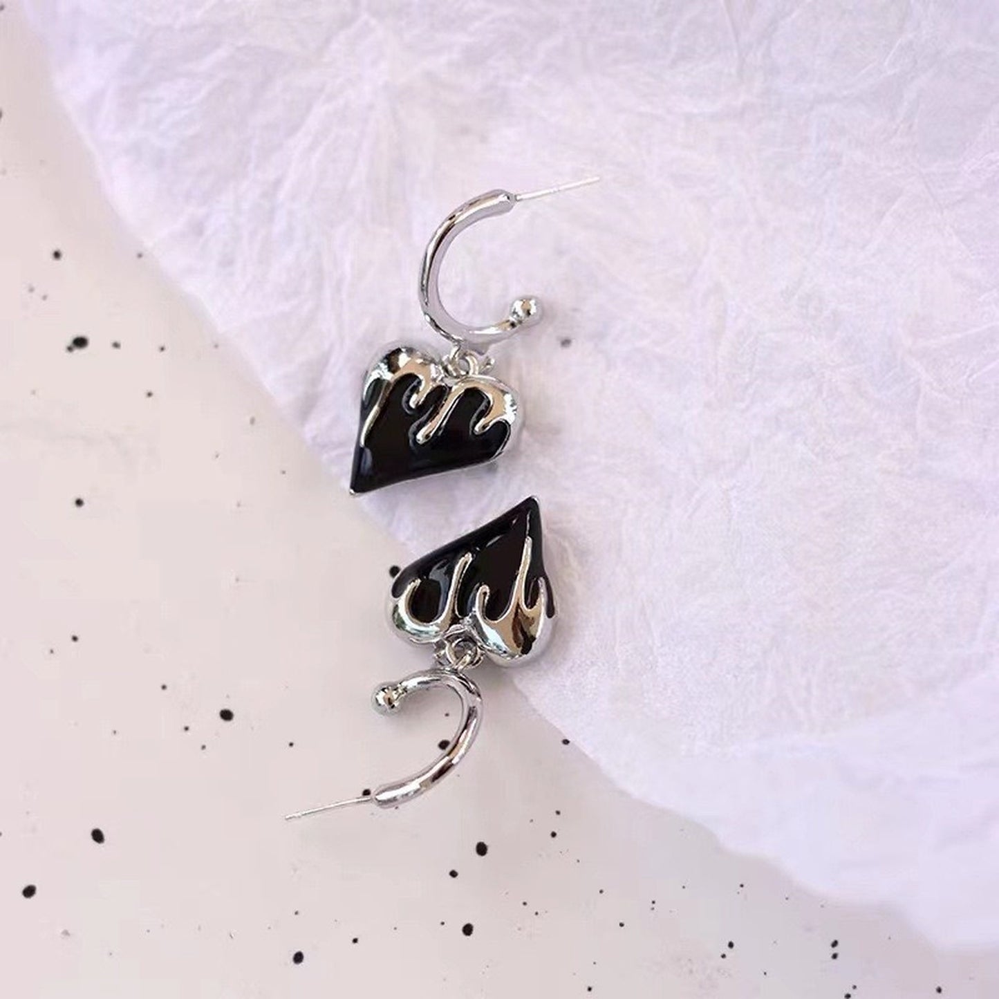 Cyberpunk Black Melting Heart Dangle Earrings - Unisex Silver Hoop Tattoo Graffiti Jewelry