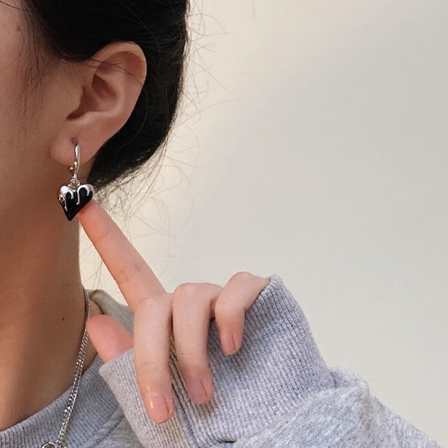 Cyberpunk Black Melting Heart Dangle Earrings - Unisex Silver Hoop Tattoo Graffiti Jewelry