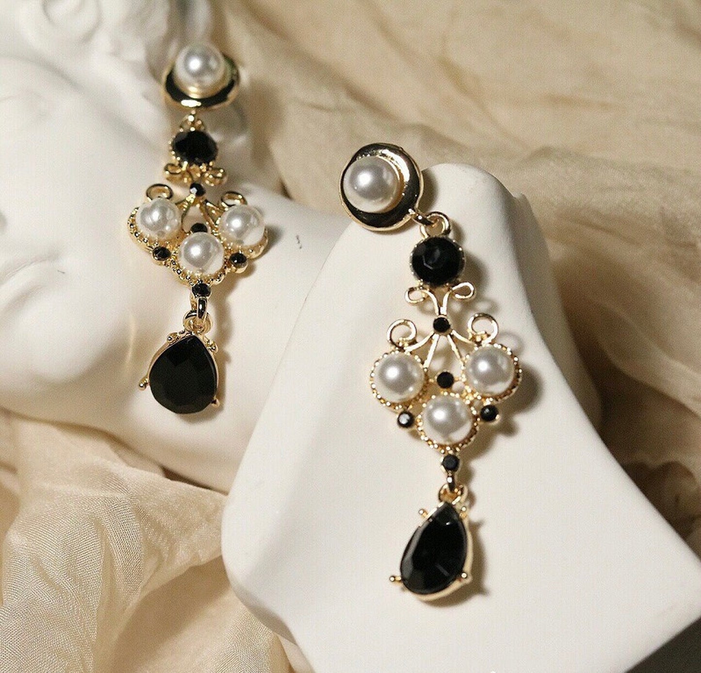 Gothic Black Teardrop Earrings - Victorian Luxury Gold Lace Earrings - Baroque Pearl Black Onyx Fan Drop Earrings