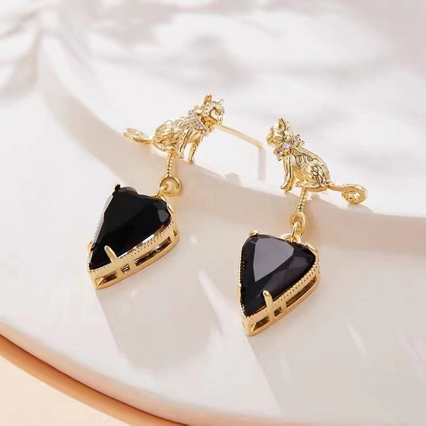 Gothic Black Cat Gold Kitten Earrings - Dark Lolita Heart Dangle Earrings