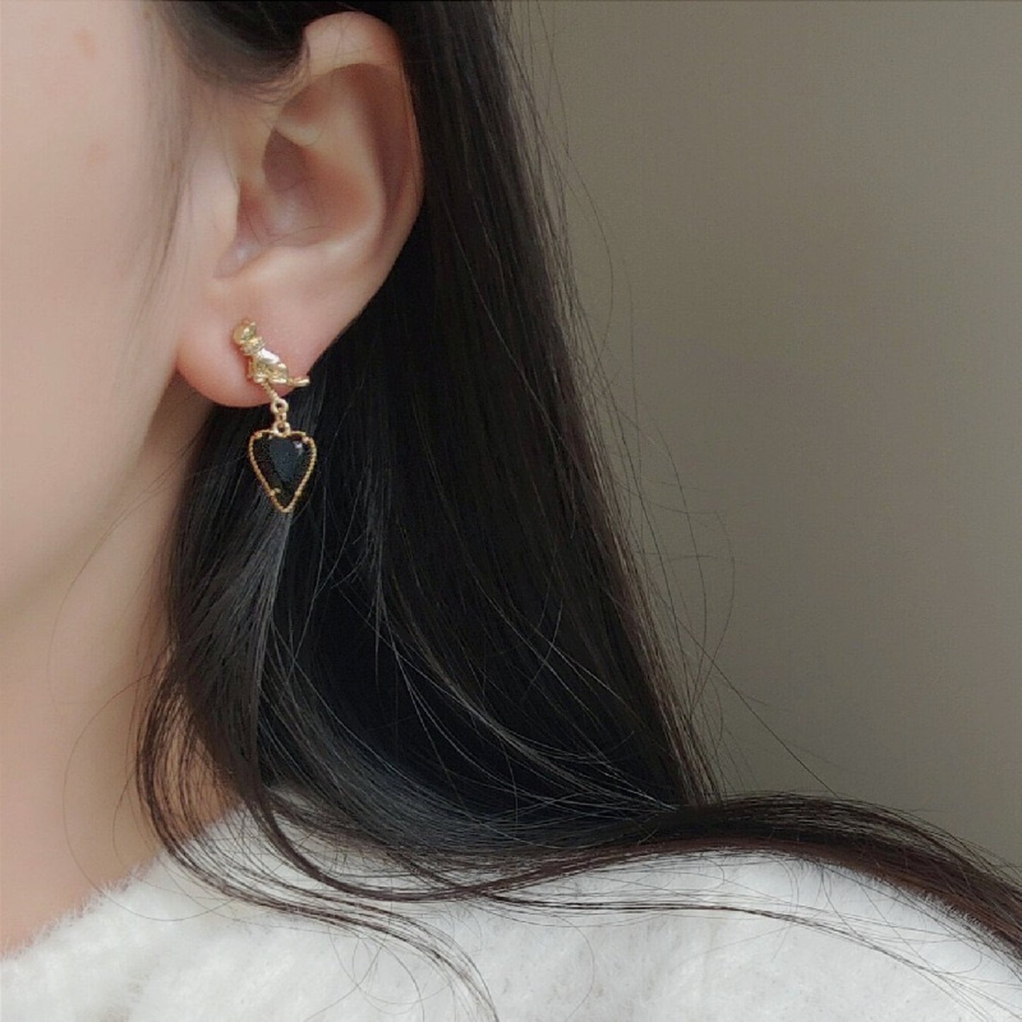 Gothic Black Cat Gold Kitten Earrings - Dark Lolita Heart Dangle Earrings