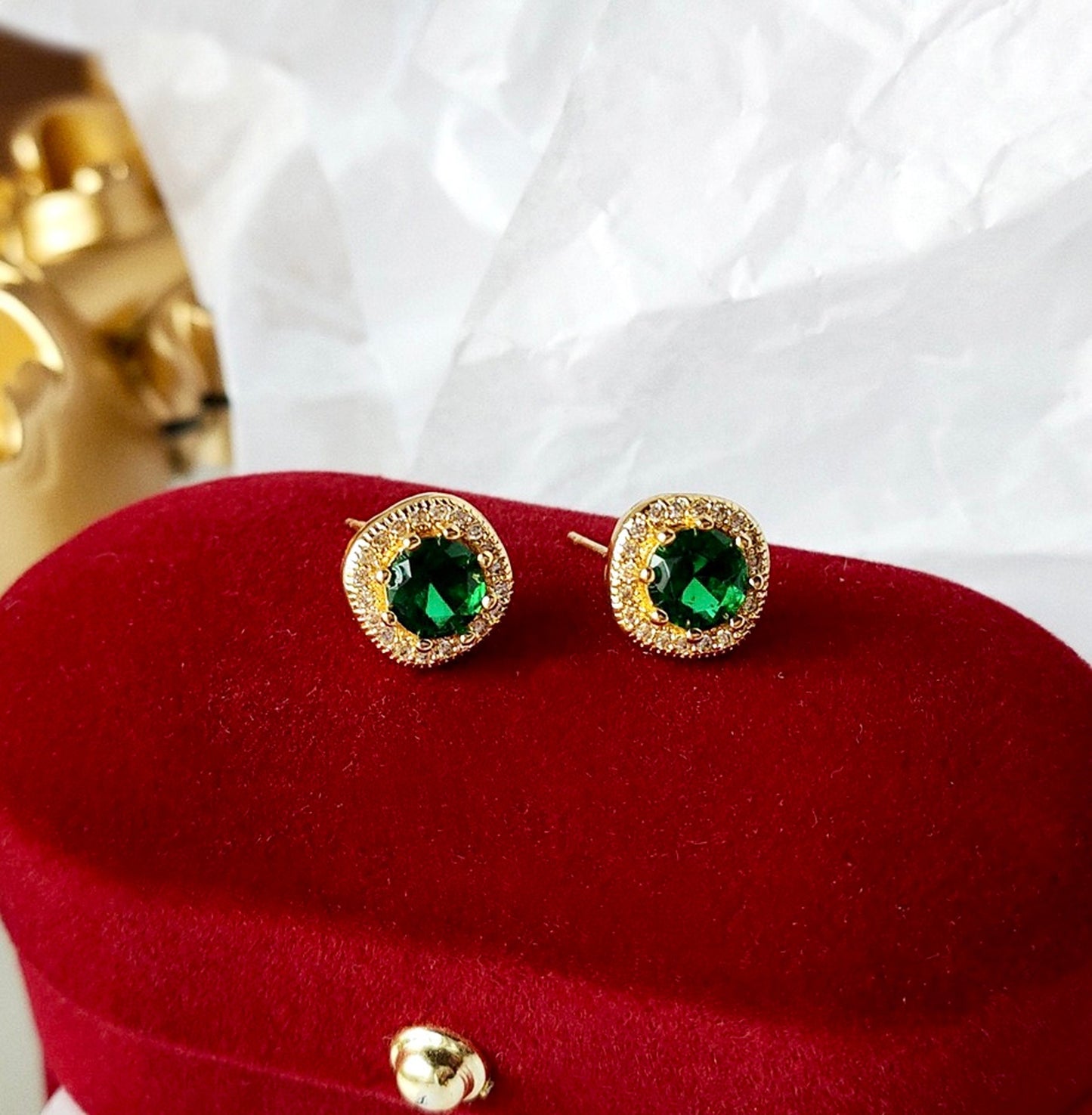 Minimalist Emerald Green Stud Earrings - Gold Lace Cushion Emerald Ear Stud Jackets