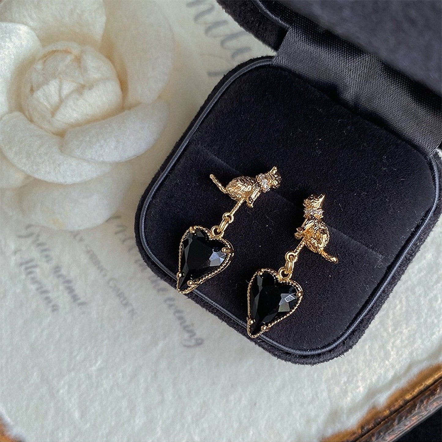 Gothic Black Cat Gold Kitten Earrings - Dark Lolita Heart Dangle Earrings