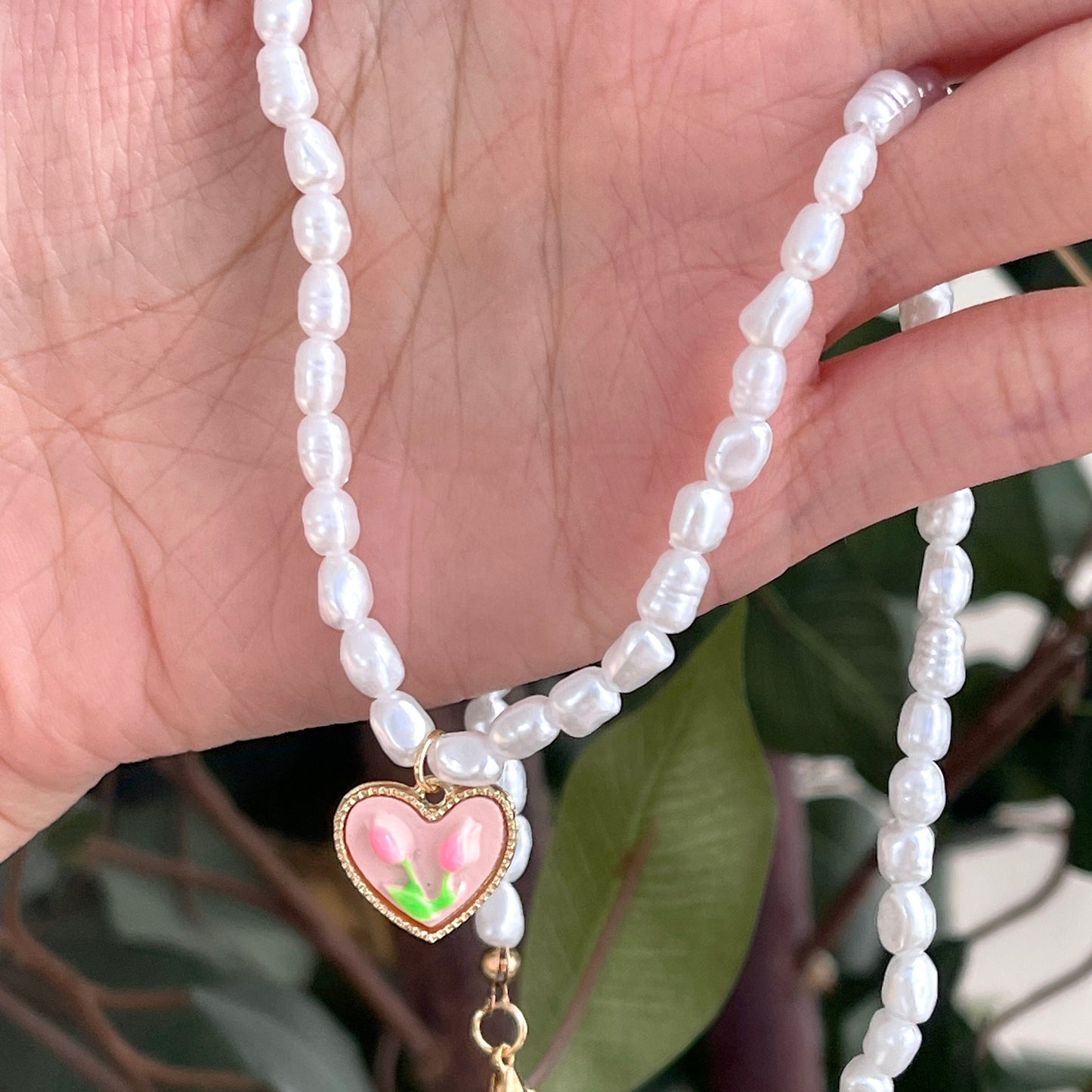 Y2K Pink Tulip Heart Charm Pendant | Handmade Pearl Bead Collar Choker Necklace