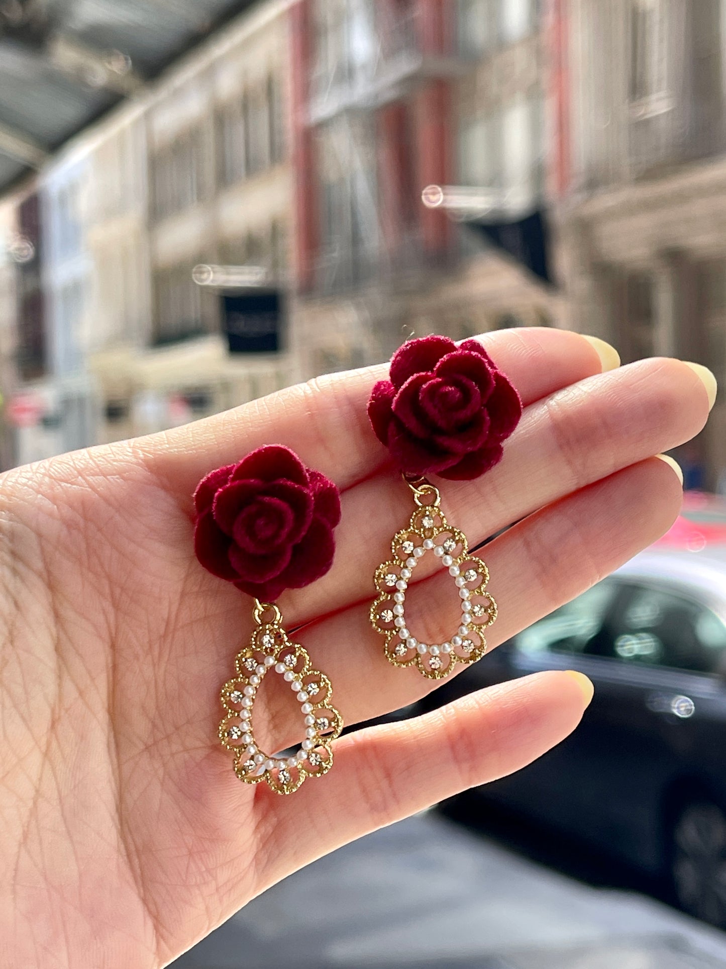 Beauty and the beast rose flower earrings, Red velvet earrings, Pearl lace teardrop dangle, Antique Victorian gold vintage style earrings