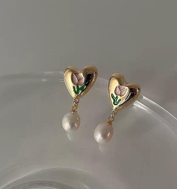 Chunky Romantic Heart Pearl Drop Earrings - Engraved Pink Tulip Vintage Gold Dangle Earrings