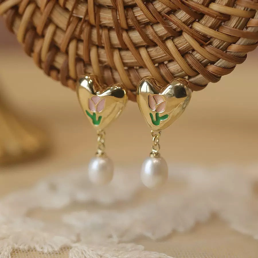 Chunky Romantic Heart Pearl Drop Earrings - Engraved Pink Tulip Vintage Gold Dangle Earrings