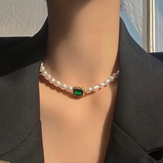 Vintage Style Emerald and Pearl Bead Necklace Choker | Handmade Green Emerald Necklace