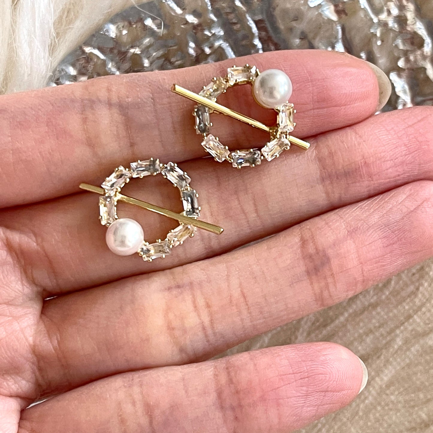 Geometric infinity loop earrings, Pearl hoop earrings, Dainty gold hoop huggie, Donut circle studs, Minimalist earrings, Crystal earrings