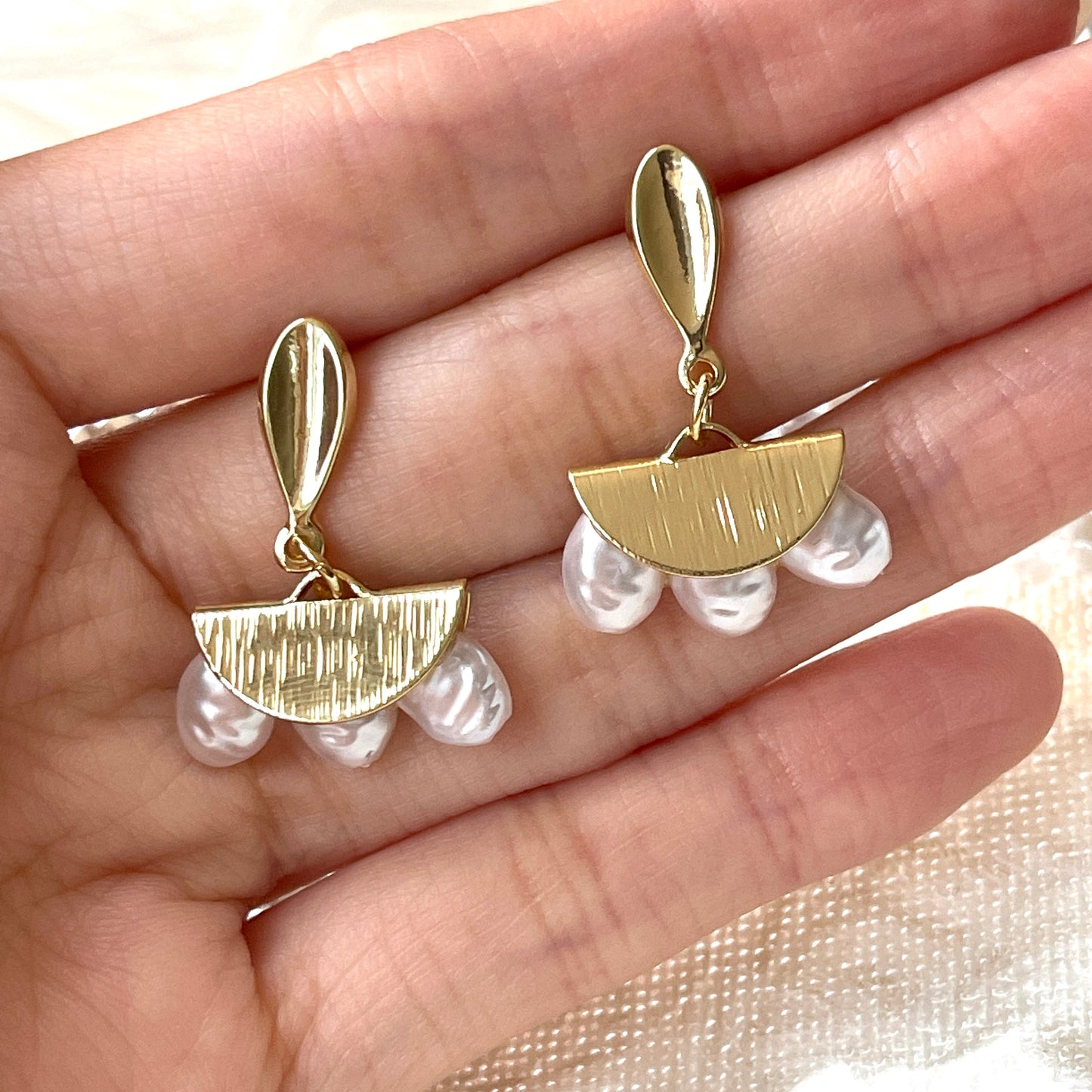 Fan dangle earrings, Gold pearl earrings, Sector drop earrings, Triangle boho earrings, Unique pearl earrings, Geometric earrings, Handmade