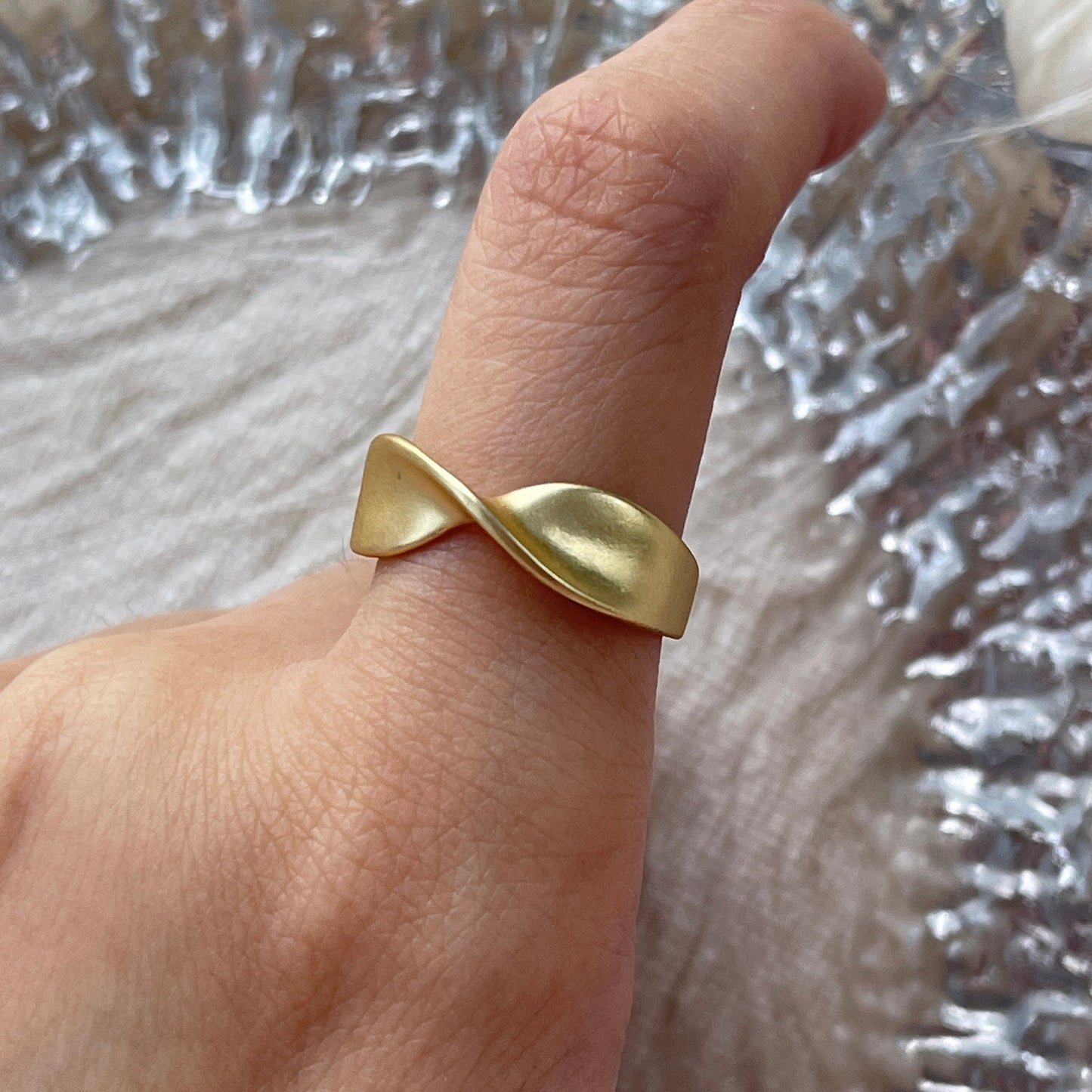 Thick Mobius ring, Infinity loop ring, Engagement promise ring, Dainty infinity ring, Gold mobius ring, Chunky rings, Wide band ring, y2k