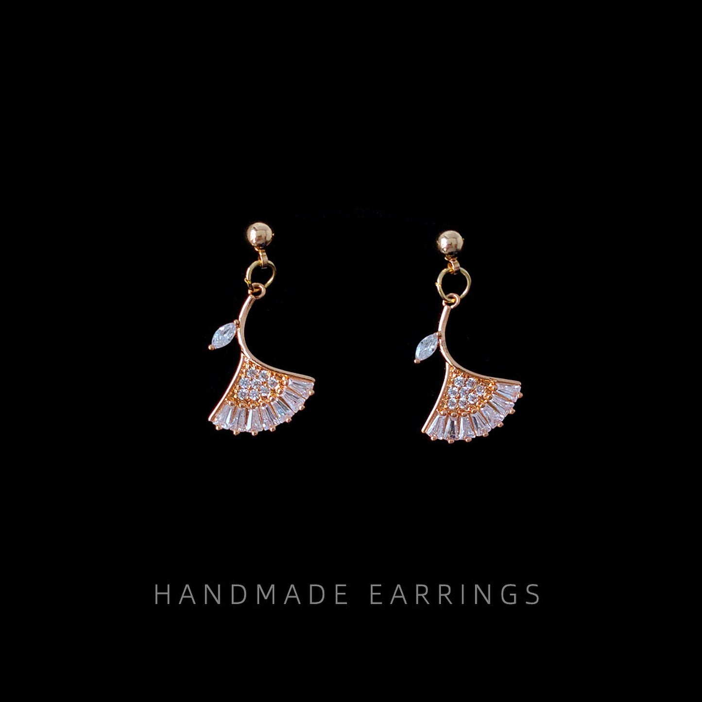 Rose gold earrings, Ginkgo leaf earrings, Botanical leaf drop earrings, 14K gold sector earrings, Delicate everyday earrings, Handmade gift