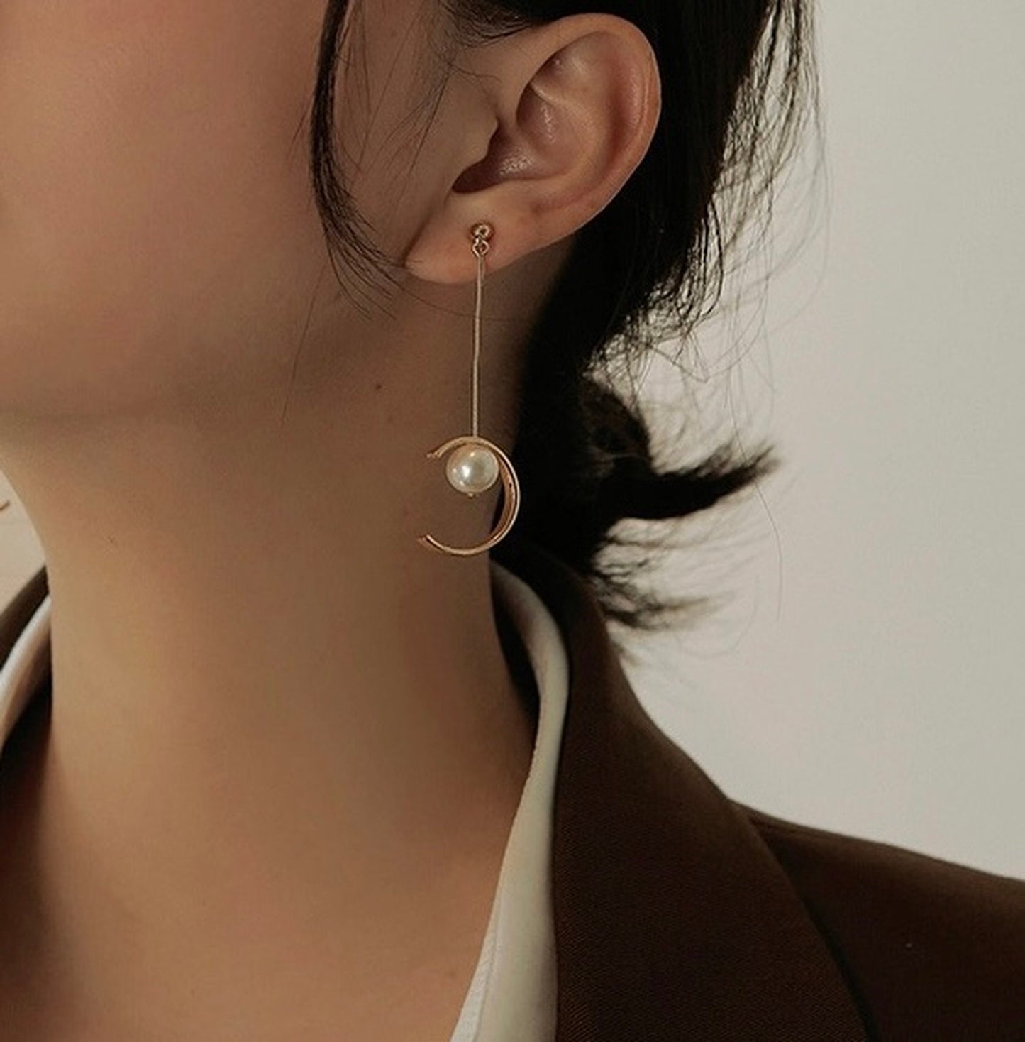 No piercing dangle earrings, Semicircle gold hoop earrings, Natural ivory pearl statement earrings, Non pierced clip on earrings, Geometric